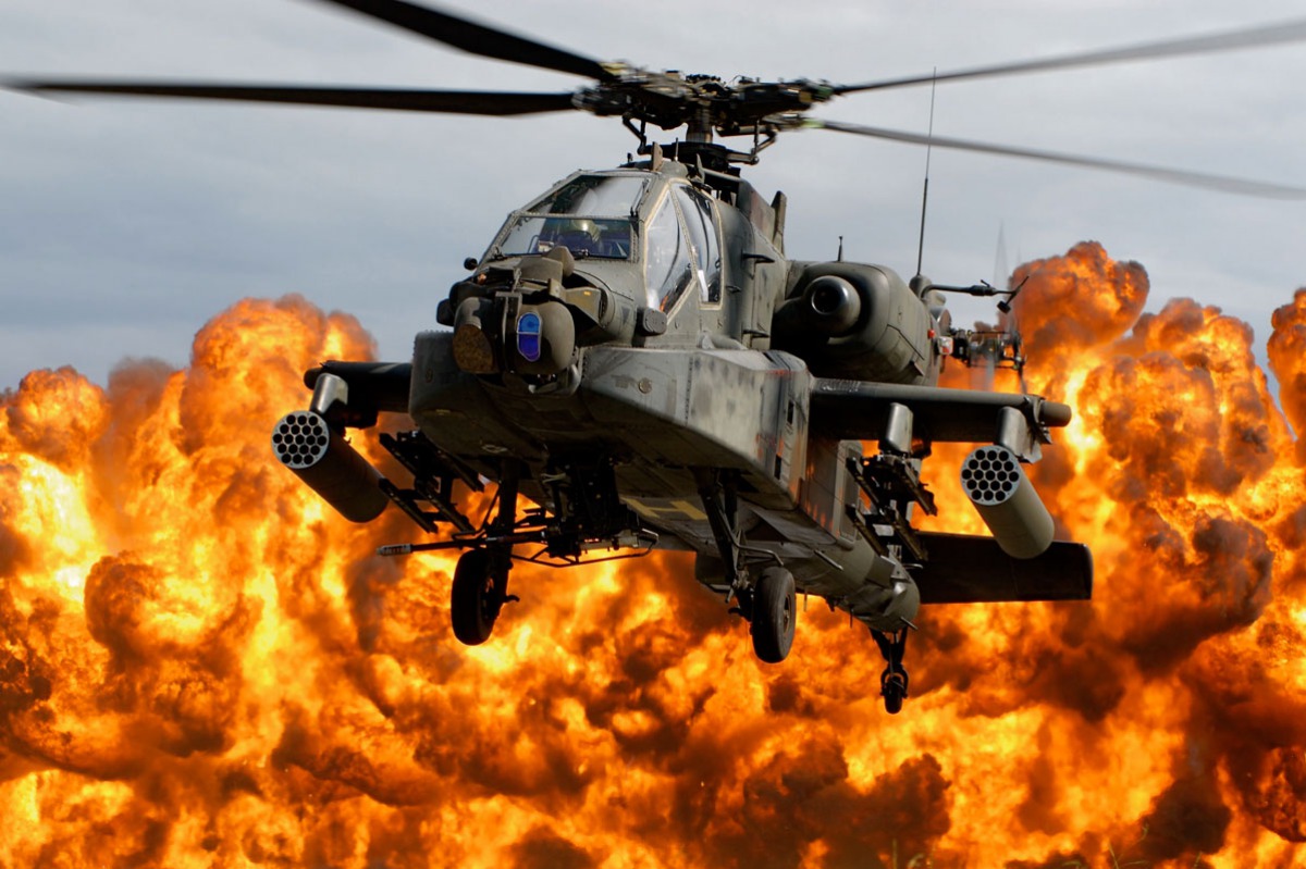 Modernizálják az amerikai Apache helikoptereket