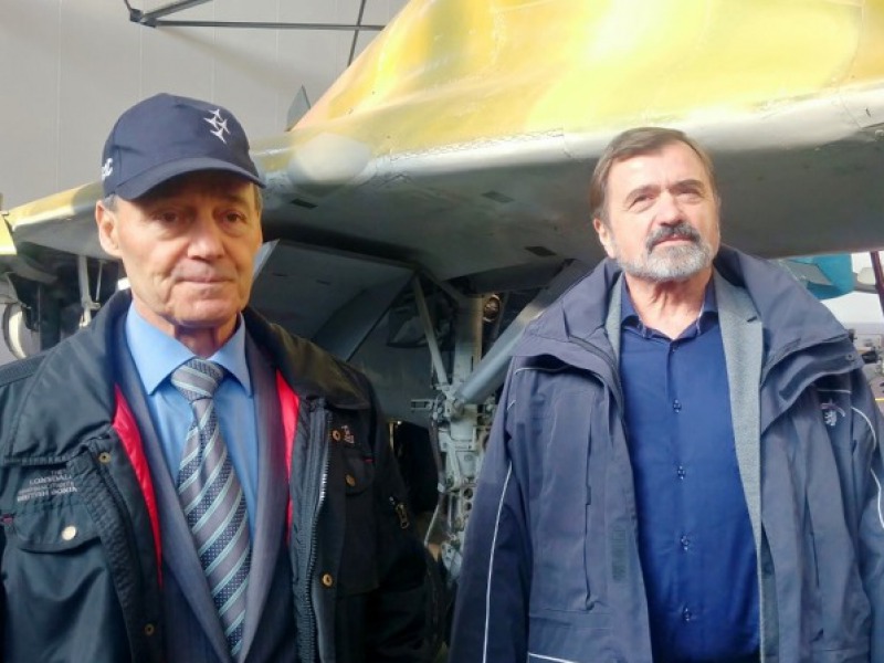 VIDEÓ: Csehországba látogatott a repülő legenda, Anatolij Kvocsur