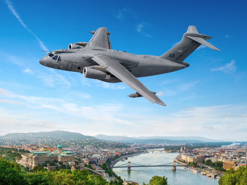 Érkezik a Magyar Légierő új rámpás szállítógépe