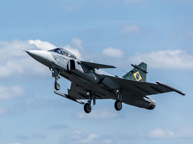 Típustestvérek - Gripen-export: Brazília és Thaiföld